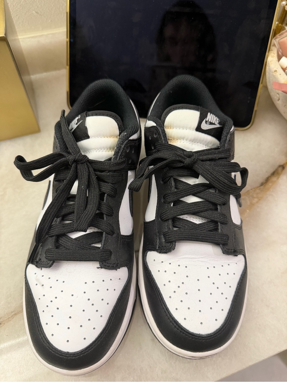 Nike Black and White Low Top Sneakers - Two-Tone Leather